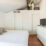 Lovely One-bedroom Attic In An Ancient Village Apartman