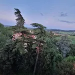 Lovely One-bedroom Attic In An Ancient Village Apartman *