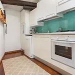 Lovely One-bedroom Attic In An Ancient Village Apartman *