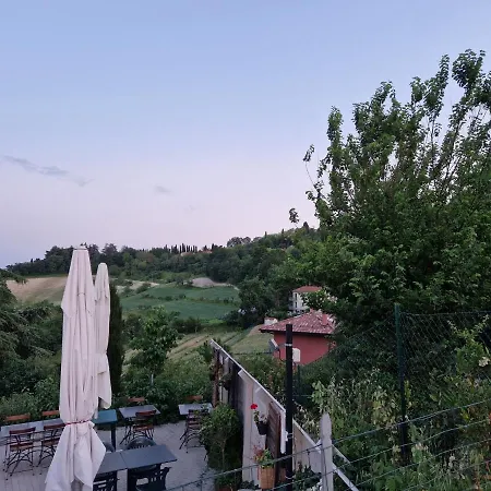 Lovely One-bedroom Attic In An Ancient Village * Bologna