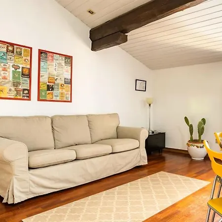 Apartmán Lovely One-bedroom Attic In An Ancient Village