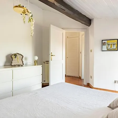 Lovely One-bedroom Attic In An Ancient Village *