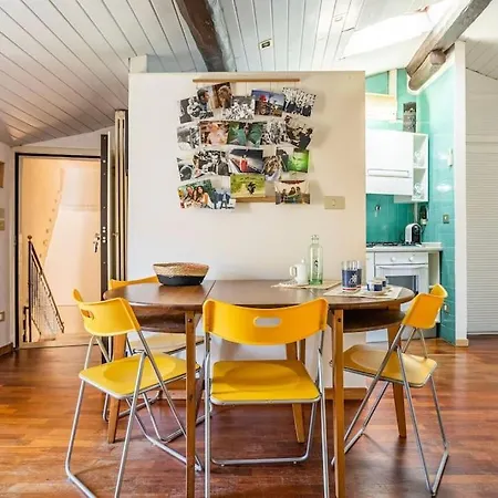 Daire Lovely One-bedroom Attic In An Ancient Village