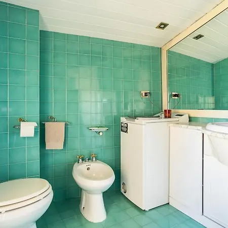 Lovely One-bedroom Attic In An Ancient Village Daire Bolonya