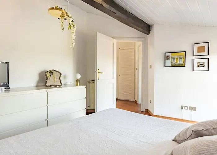 Lovely One-bedroom Attic In An Ancient Village *