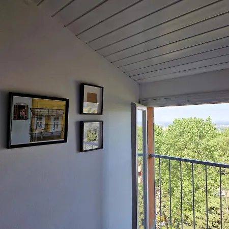 Lovely One-bedroom Attic In An Ancient Village Apartament